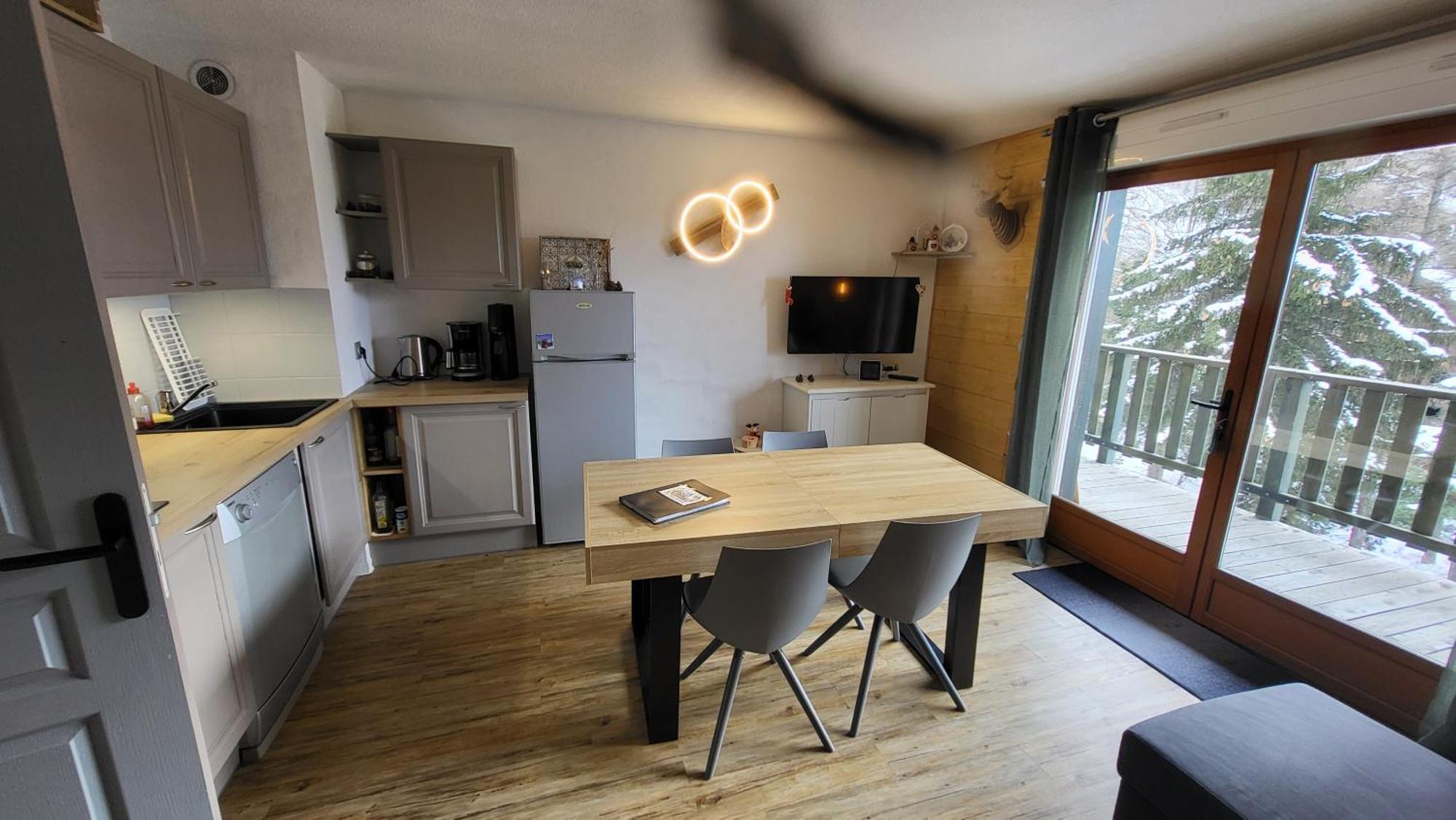 Appartement 4 A 6 Personnes - Chalets D'Aurouze - La Joue Du Loup Saint-Étienne-en-Dévoluy Zewnętrze zdjęcie